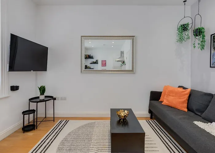 The Fitz Apartment - Modern 1BR APT