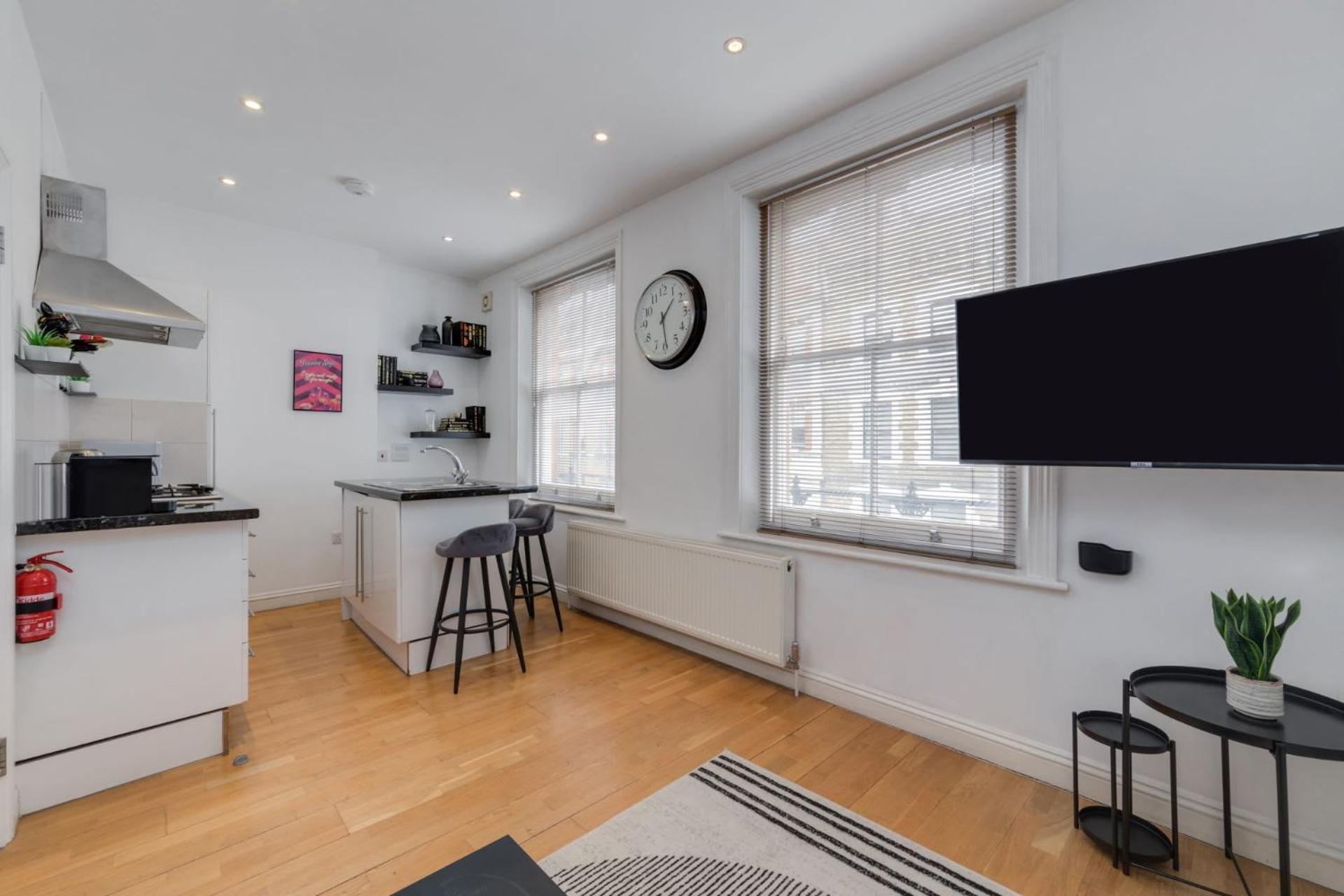 Apartment The Lipstick Palace - Fitzrovia - By Frankie Says London